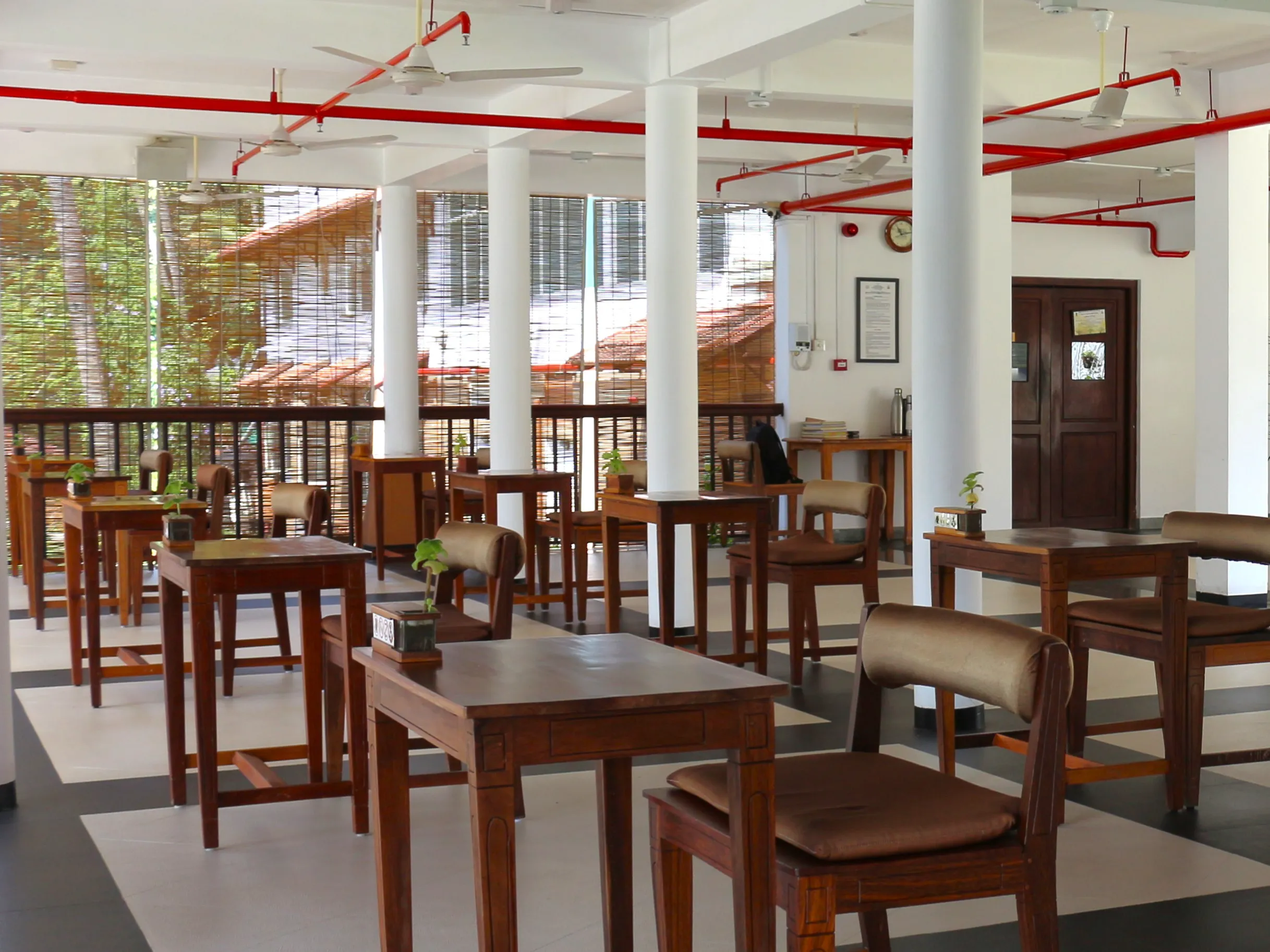 traditional-furniture-works